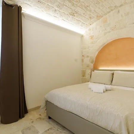Villa Trulli Petrantiqua Con Piscina Locorotondo