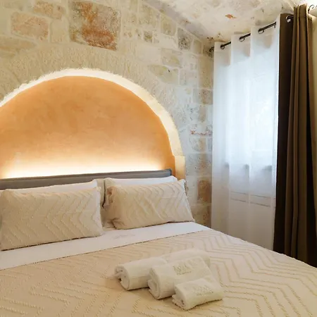 Trulli Petrantiqua Con Piscina Villa *